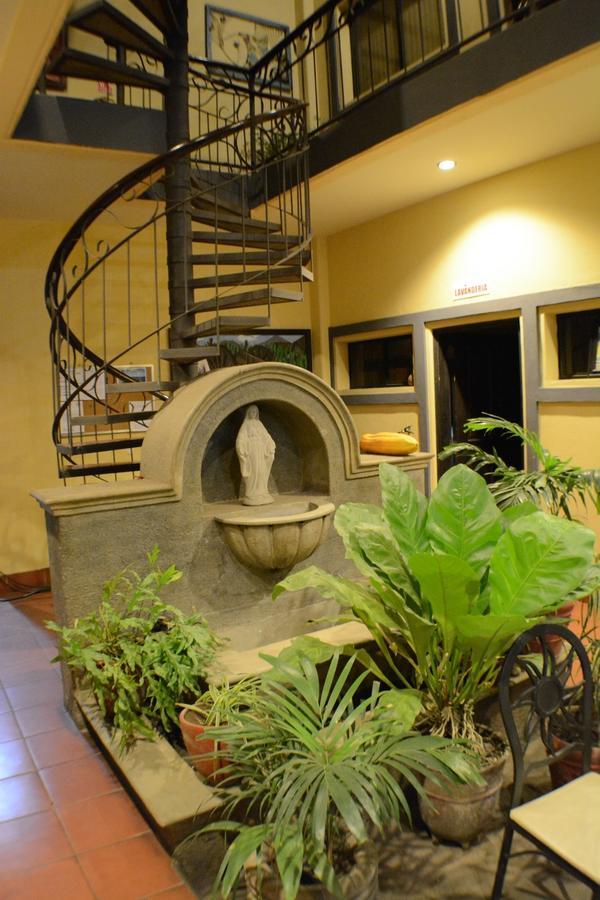 Hotel Los Balcones De Chinandega Eksteriør billede