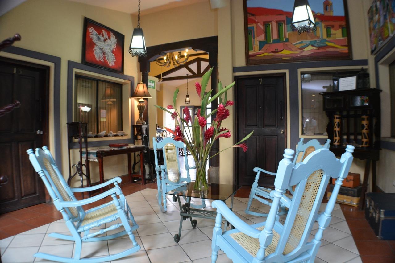 Hotel Los Balcones De Chinandega Eksteriør billede