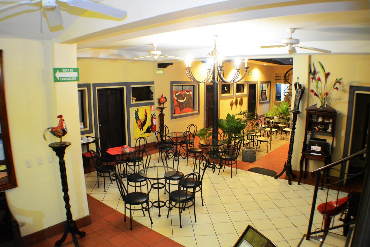 Hotel Los Balcones De Chinandega Eksteriør billede