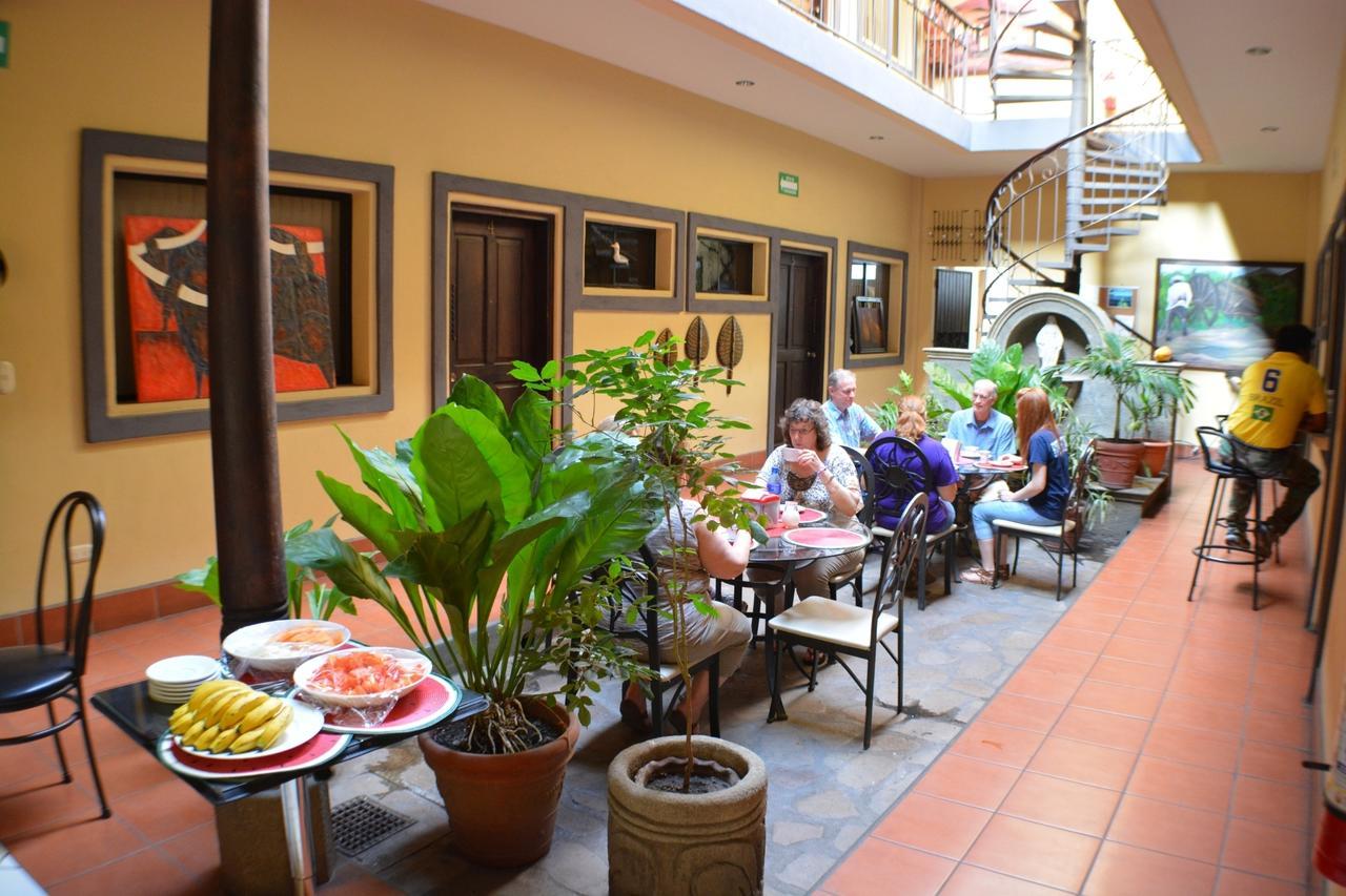 Hotel Los Balcones De Chinandega Eksteriør billede